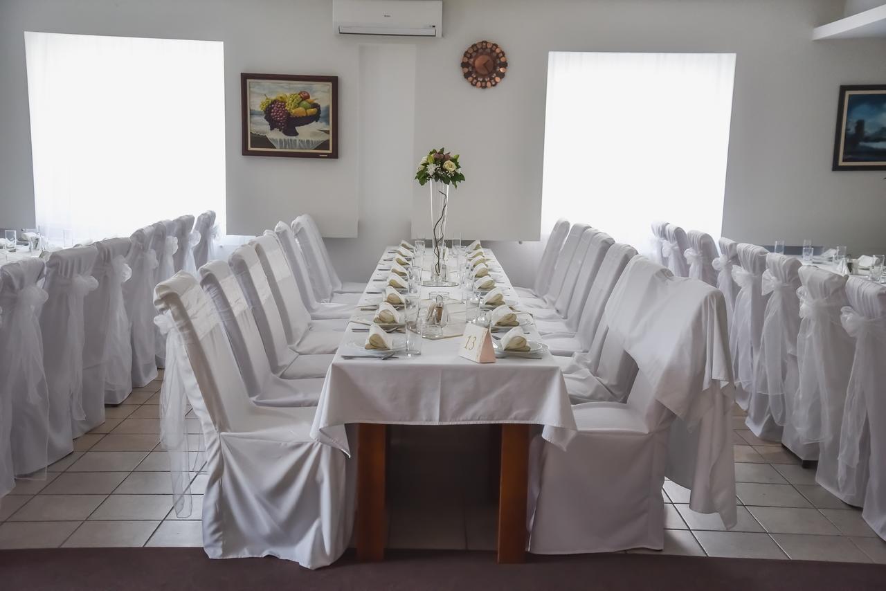 Hotel Mk, Plavi Restoran, โลซนิตซา ภายนอก รูปภาพ