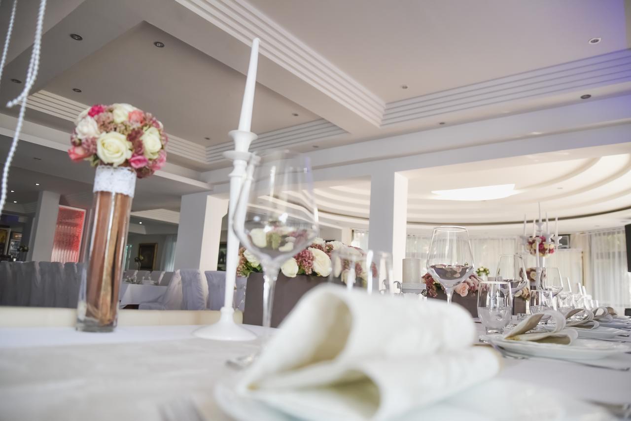 Hotel Mk, Plavi Restoran, โลซนิตซา ภายนอก รูปภาพ
