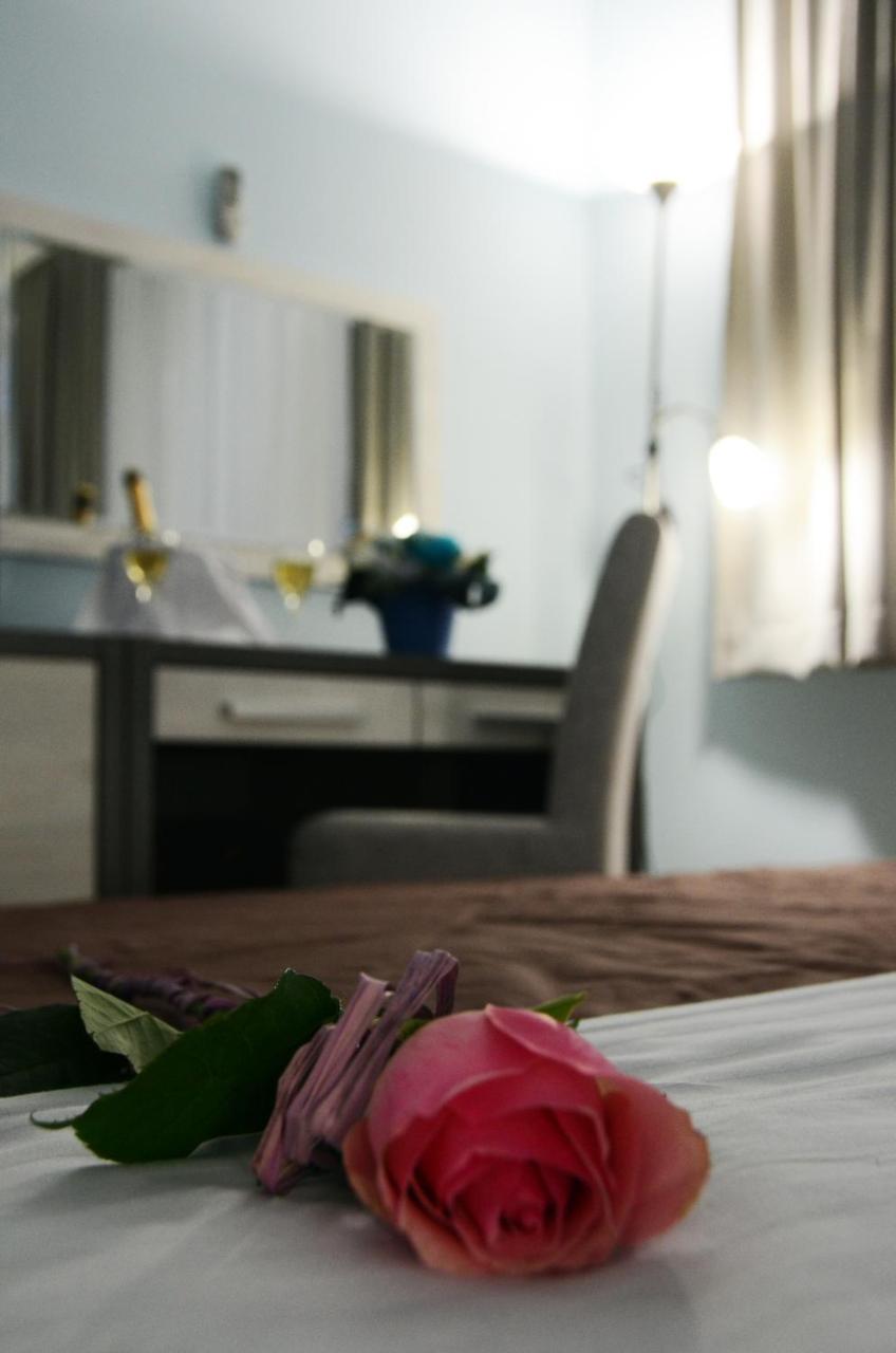 Hotel Mk, Plavi Restoran, โลซนิตซา ภายนอก รูปภาพ